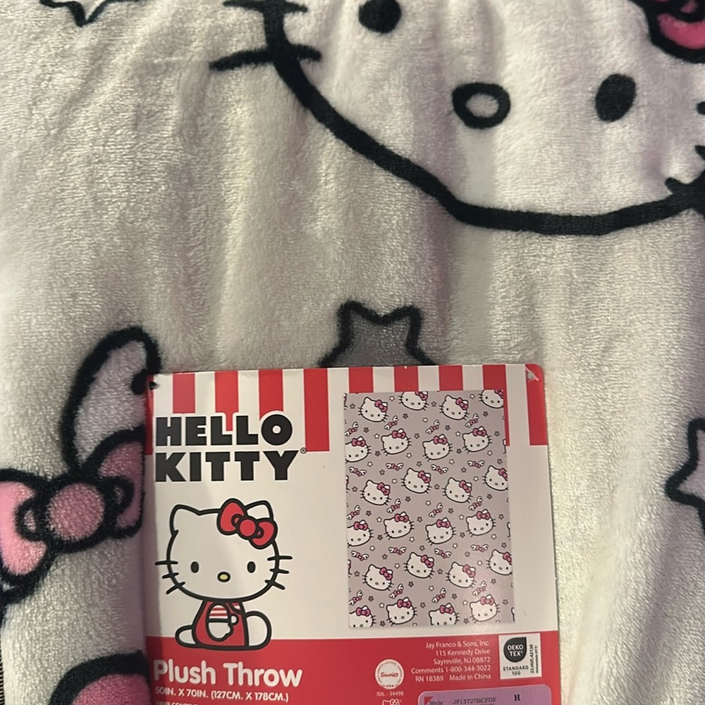 NEW Viral HELLO KITTY gray with stars throw Burlington hello kitty blanket